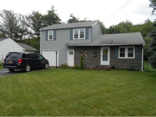 705 Mirador Rd, Vestal, NY 13850-3128