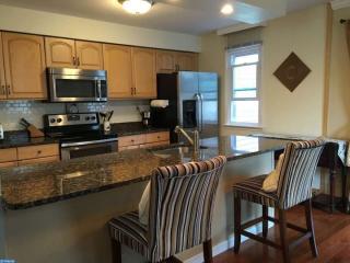 8 Sandy Ridge Dr, Gardenville PA  18901-3341 exterior