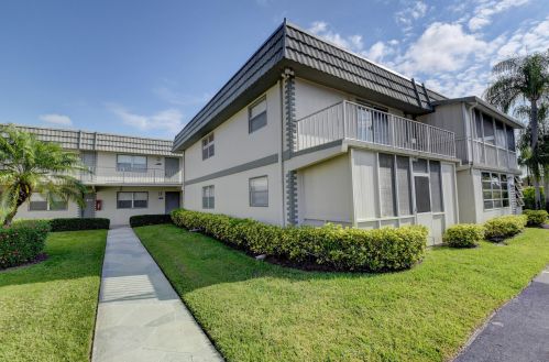 240 Flanders, Delray Beach, FL 33484-5232