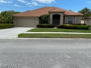 7111 Sugar Magnolia Ct, Naples, FL 34109-7831