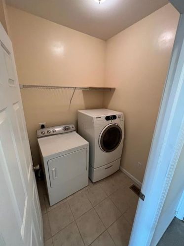 836 Spring White Dr, Breinigsville PA  18031-1787 exterior