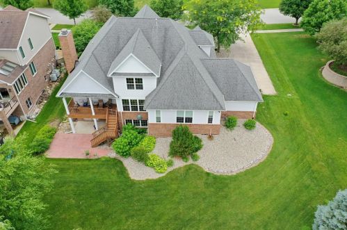 8845 Crooked Bnd, Dyer, IN 46373-8747