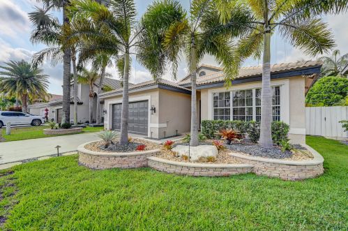 17912 12th Ct, Hollywood FL  33029-4924 exterior