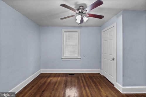 302 Franklin Ave, Beverly NJ  08010-1808 exterior