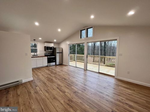744 Maverick Trl, Hedgesville, WV 25427-6140