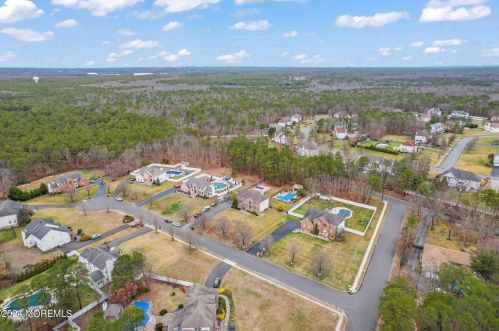 3 Sarah Ct, Jackson Twp NJ  08527-4760 exterior