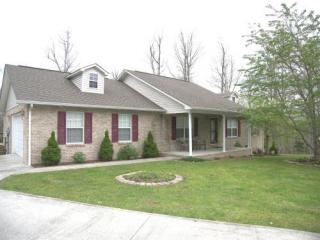 120 Sunset Pt, Crossville, TN 38571-3679