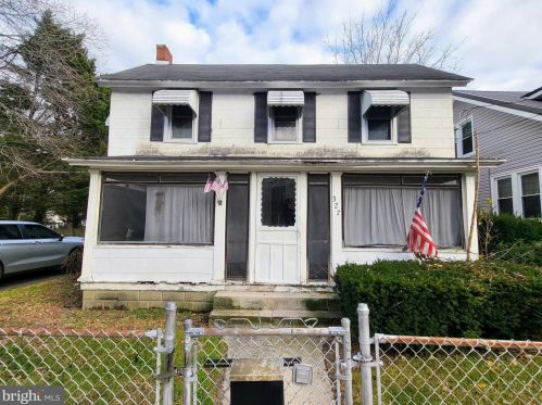 327 Front St, Seaford, DE 19973-2711