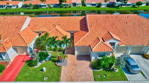 6169 Lake Hibiscus Dr, Delray Beach FL  33484-4620 exterior