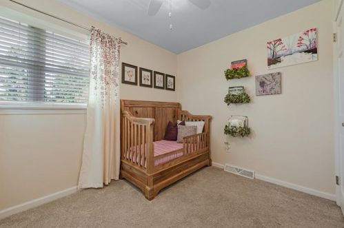 1124 Monastery Dr, Latrobe PA 15650-2726 exterior