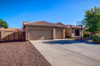 4610 Whispering Wind Dr, Glendale, AZ 85310-3042