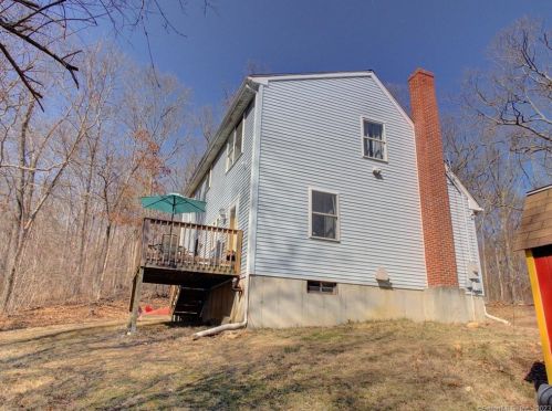 31 Pumpkin Hill Rd, North Windham, CT 06235-2101