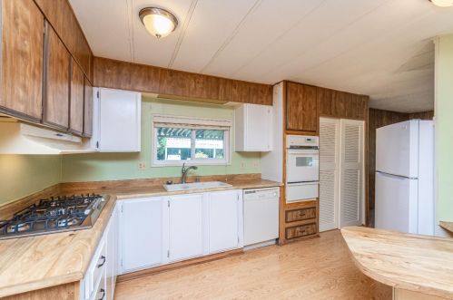 318 Quail Ln, Lake Wildwood CA  95946-8932 exterior