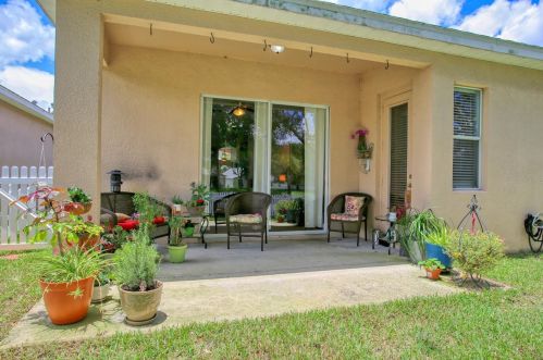 136 Spring Glen Dr, De Bary, FL 32713-2500