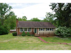 521 Ranier Dr, Kingsport, TN 37663-2016
