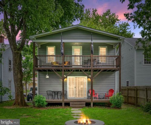 209 Prince Edward St, Fredericksburg VA  22401-6034 exterior