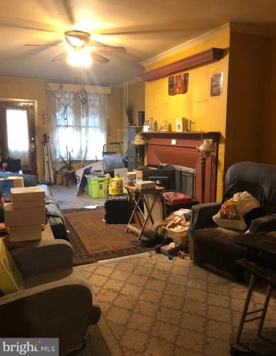 113 Mahanoy St, Glendon, PA 17948-2722