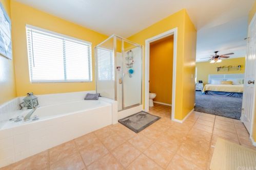 28 Del Brienza, Lake Elsinore CA  92532-0221 exterior