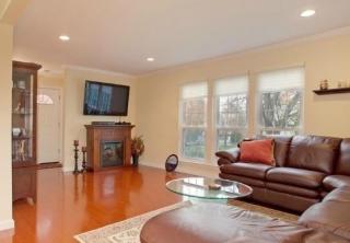 114 Woodlake Dr, Woodbury NY  11797-2307 exterior