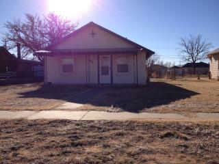 908 Main Ave, Portales NM  88130-6581 exterior