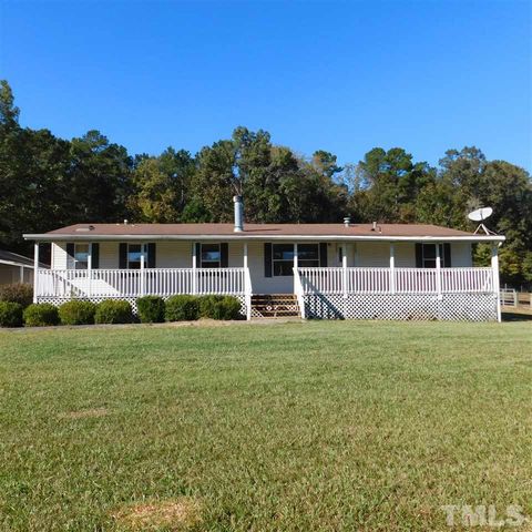 302 Chapman Dr, Sanford, NC 27330-1030