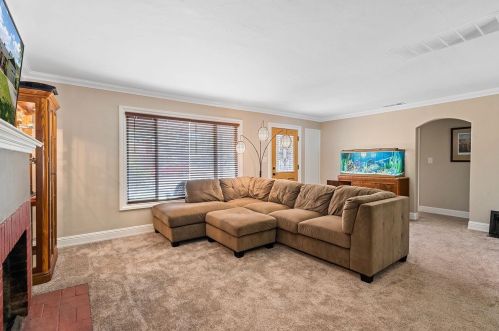 340 Santa Rosa Ave, Modesto CA  95354-1451 exterior