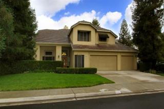 1367 Minarets Ave, Clovis, CA 93611-0303