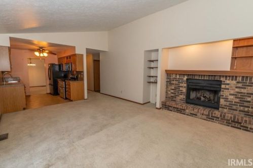 2011 Cornflower Ct, Mishawaka, IN 46544-6754