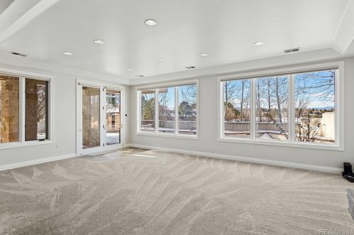 93 Glenmoor Dr, Englewood CO 80113-7117 exterior