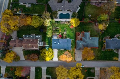 2925 Waubenoor Dr, Green Bay WI  54301-1526 exterior