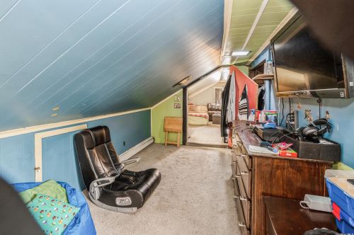 485 8 St, North Lindenhurst NY 11757-5521 exterior