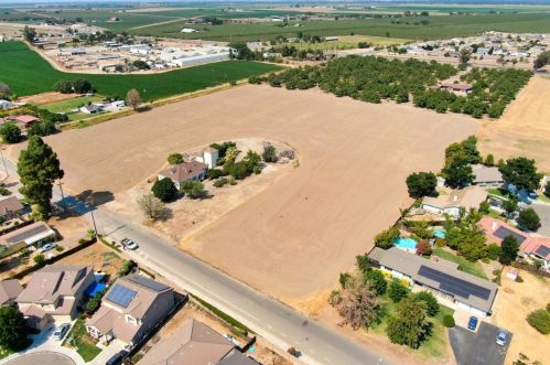 27642 Fig Ln, Newman CA  95360-1145 exterior