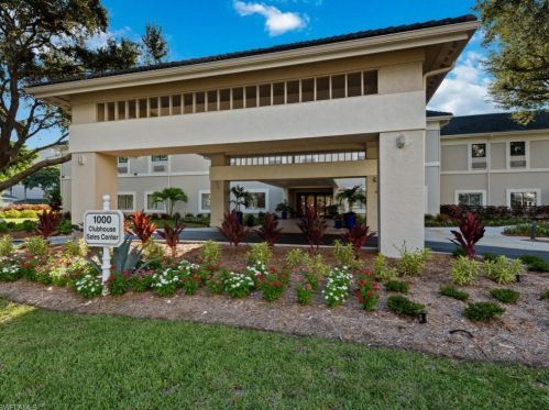 201 Arbor Lake Dr, Naples FL  34110-8637 exterior