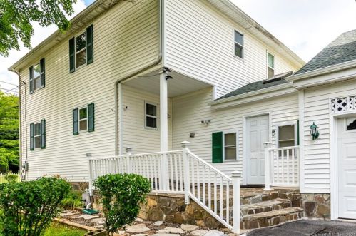 22 Milwaukee Ave, Bethel, CT 06801-2238