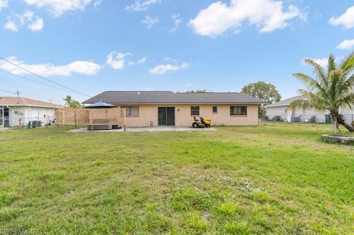 3302 6th Ave, Cape Coral FL  33914-5397 exterior