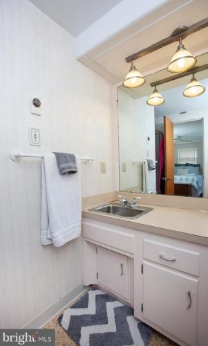 252 Redwood St, Hummelstown PA  17036-2619 exterior