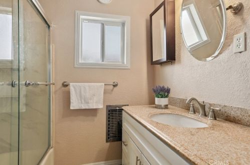 1056 Renwick Rd, Glendora CA  91740-5670 exterior
