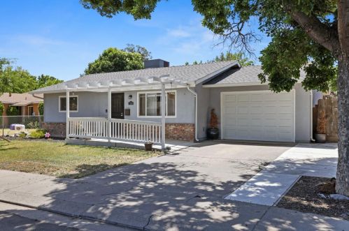 1708 Tulane Dr, Modesto CA  95355-1834 exterior