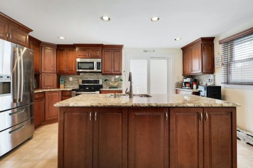 4 Rustic Gate, Panamoka NY  11961-2125 exterior