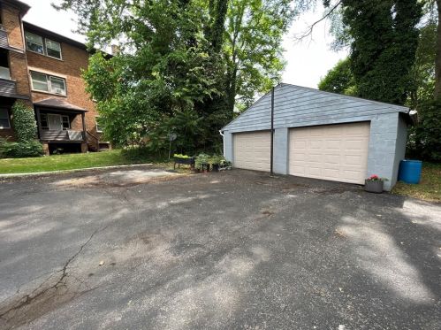 814 Highland Ave, New Castle PA  16101-2394 exterior