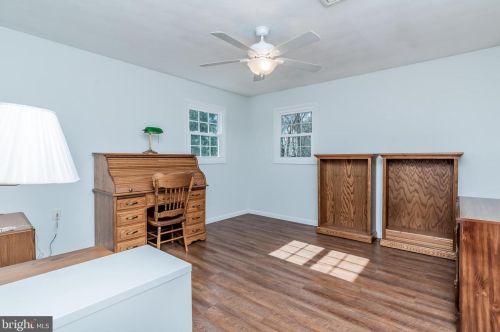 3 Sunset Dr, Navy Sup Dpt PA  17050-1652 exterior