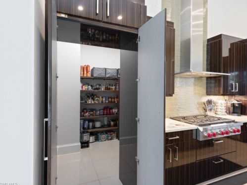 4252 Deephaven Ln, Naples FL  34119-8616 exterior