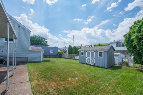 102 Mount Pleasant Ave, West Paterson NJ  07424-2838 exterior