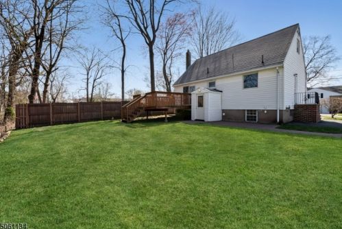 52 Parkway, West Paterson NJ  07424-1228 exterior