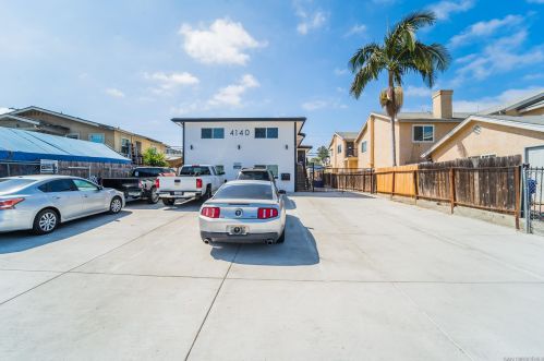4140 48th St, San Diego, CA 92105-2048