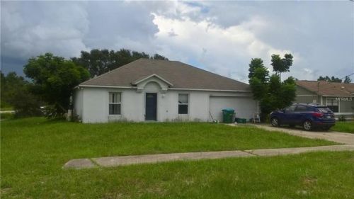 3273 Croton Ave, Deltona, FL 32738-1479