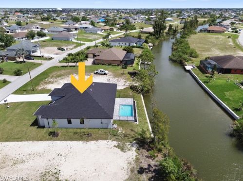 1908 14 St, Cape Coral FL  33909-1643 exterior