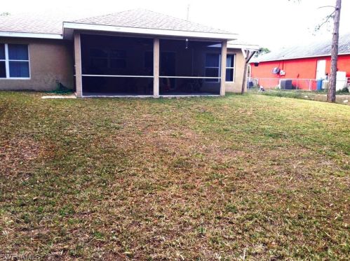 4117 1st St, Lehigh Acres, FL 33976-2145