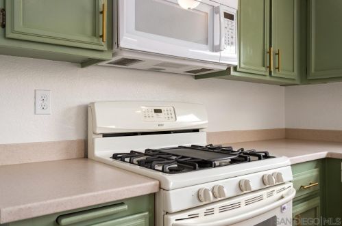 2707 Via Colima, Carlsbad CA  92010-1377 exterior