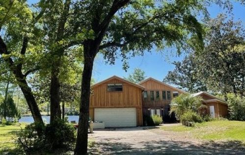 264 Bayou Forest Dr, Freeport, FL 32439-4561
